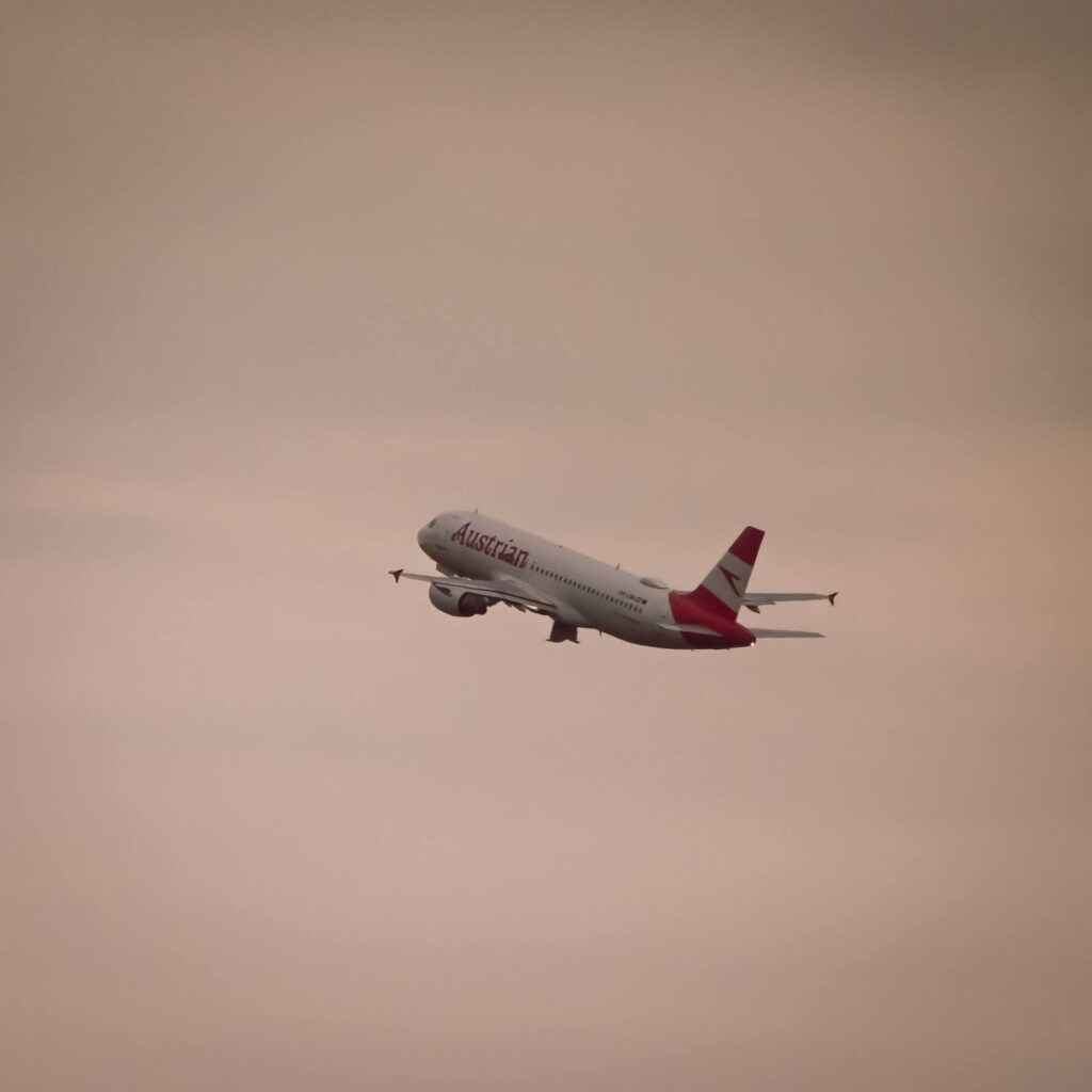 Take Off Austrian Airlines